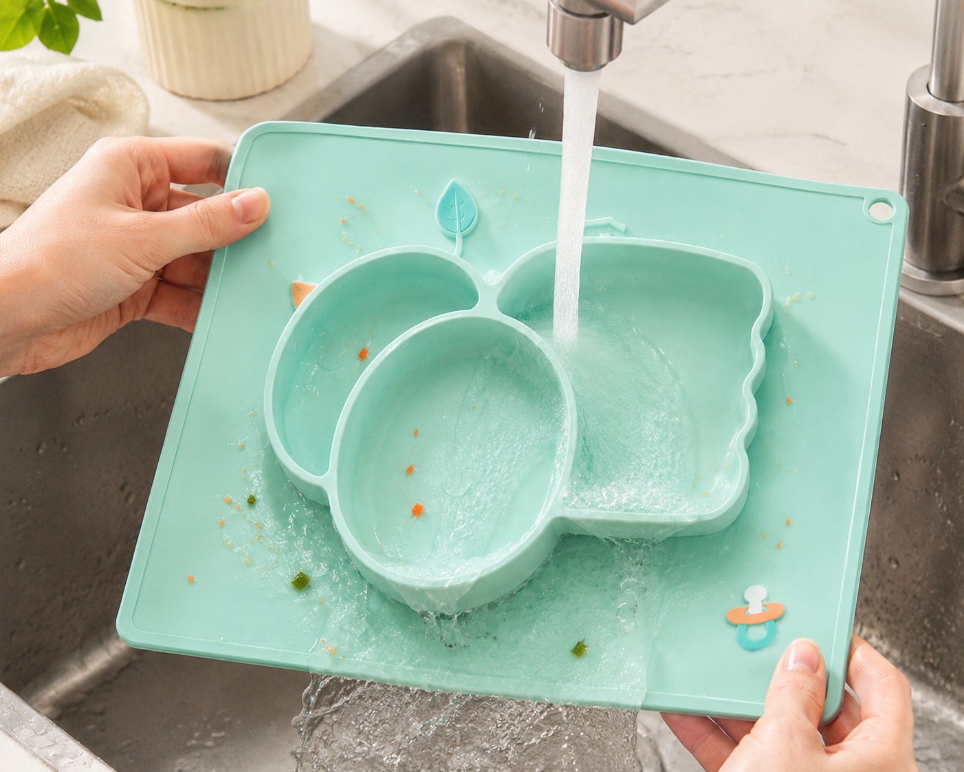 Silicone Suction Baby Bowl – Mess-Free Mealtime Made Easy